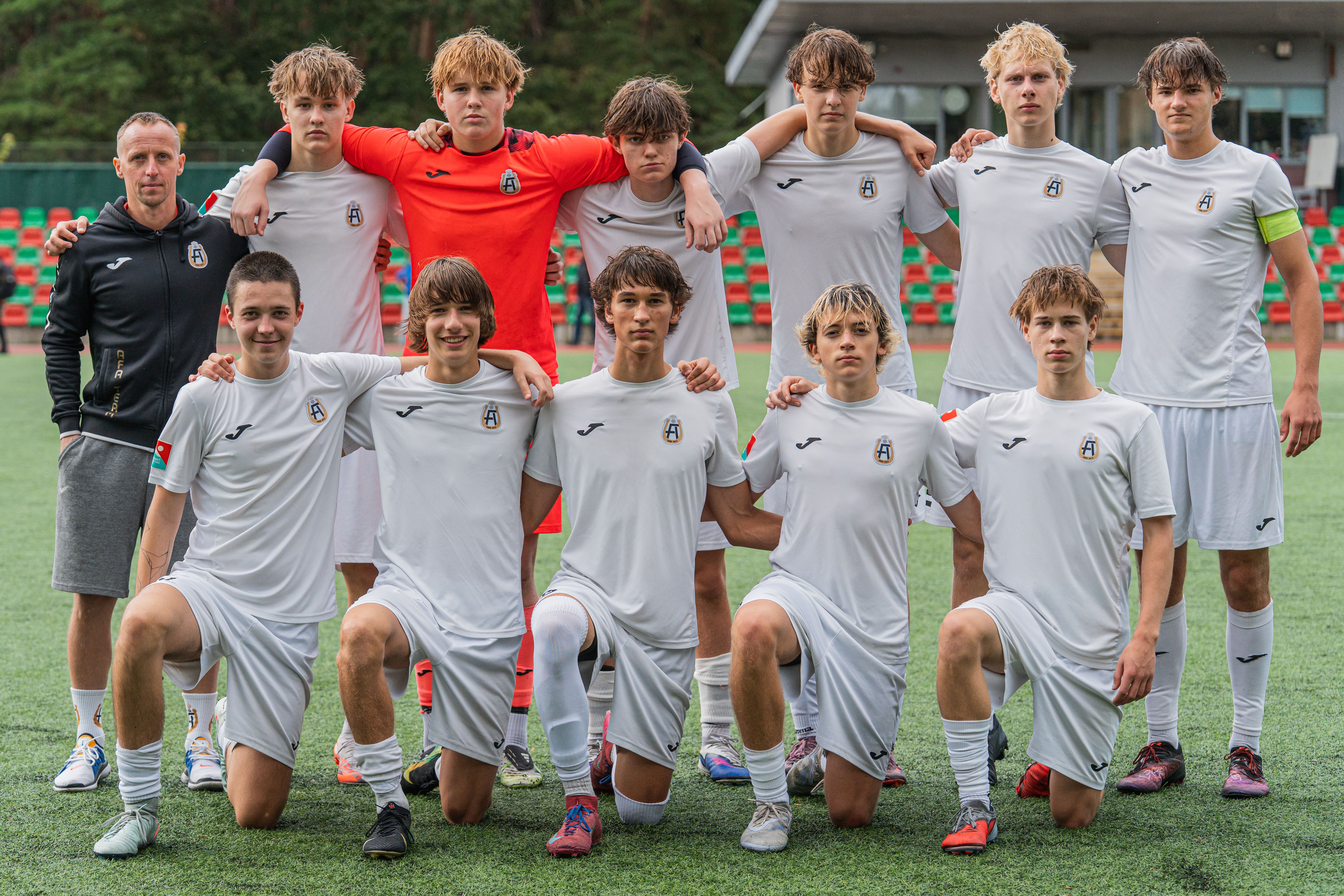 U17 izcīna uzvaru pēc spraigas cīņas